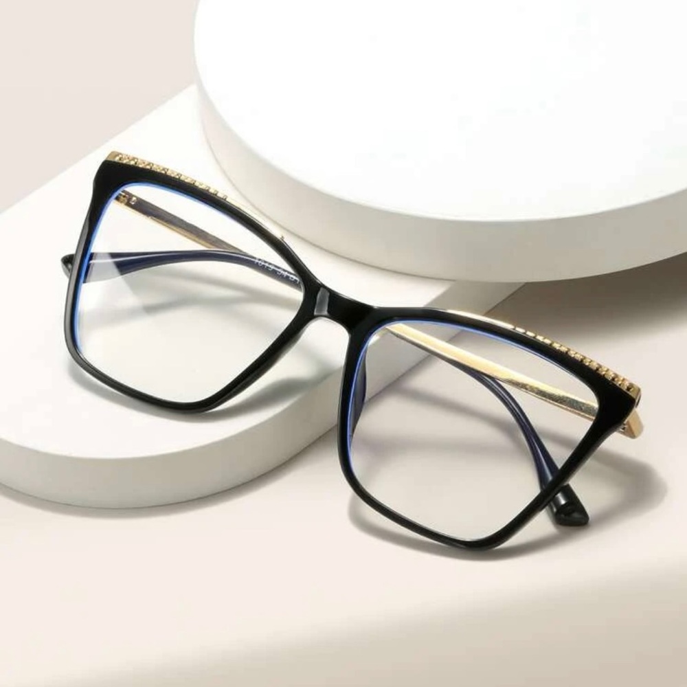 New”blue light”cat eye glasses with case.Stainless steel frame.Color-black/gold.